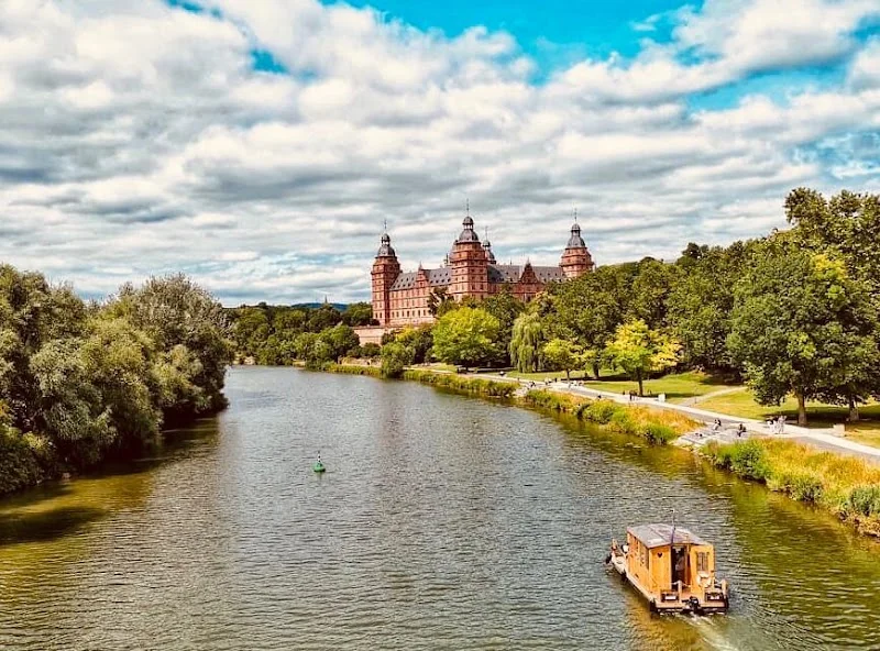 MainFloß Verleihstation