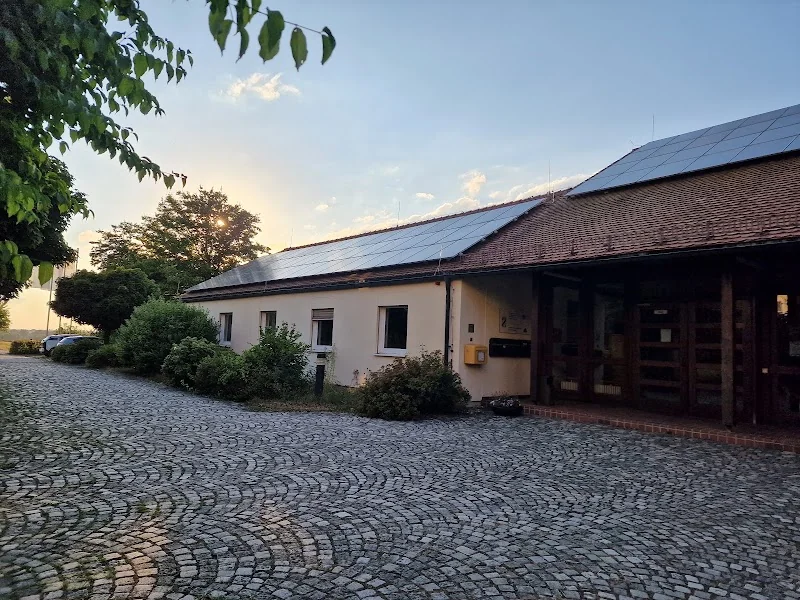 Bayerische Staatsgüter - Bildungs- und Versuchszentrum für Rinderhaltung - Staatsgut Almesbach