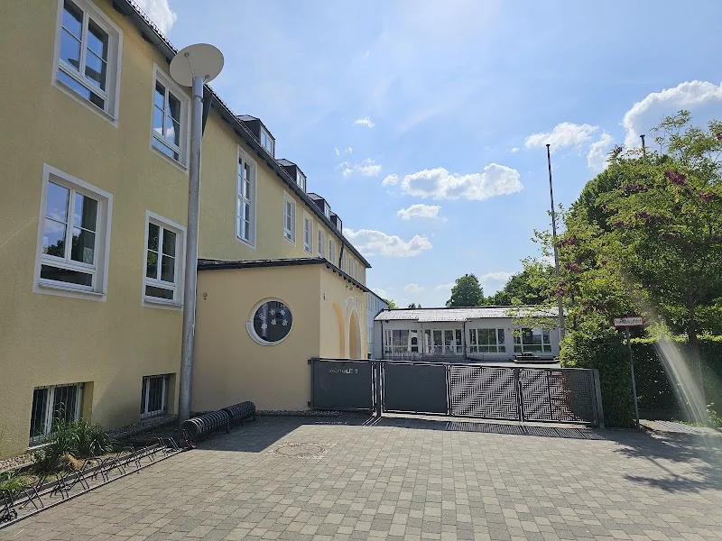 Grundschule Ottobrunn an der Friedenstraße