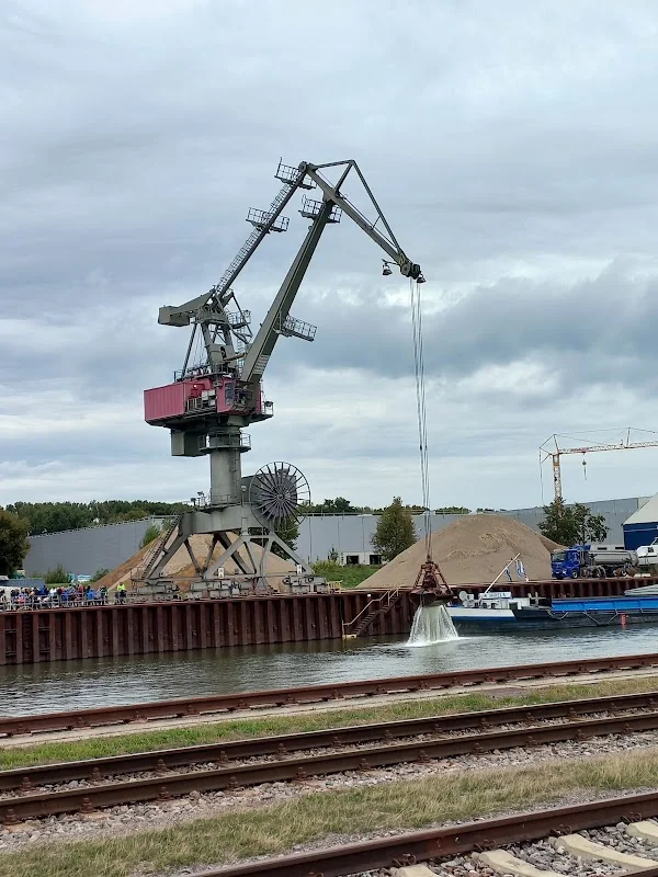 Bayernhafen GmbH & Co. KG