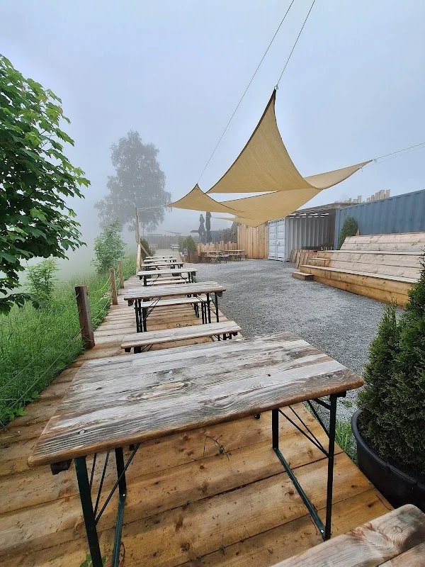 BERG CAFE FLOH