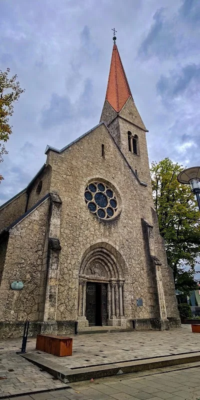 Auferstehungskirche - Evangelisch-Lutherische Kirchengemeinde Traunstein