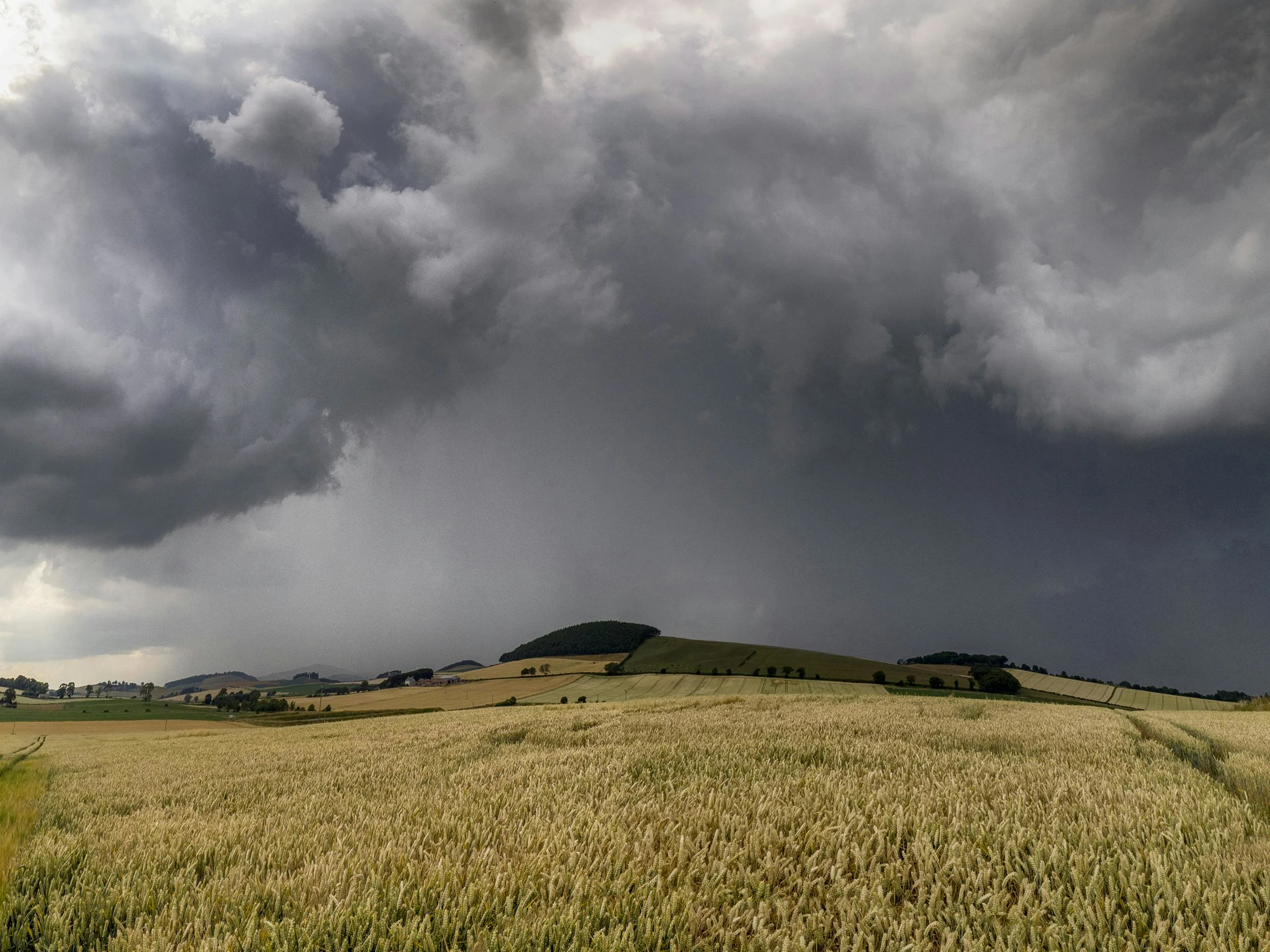 Event: Unbeständige Woche mit Unwettergefahr