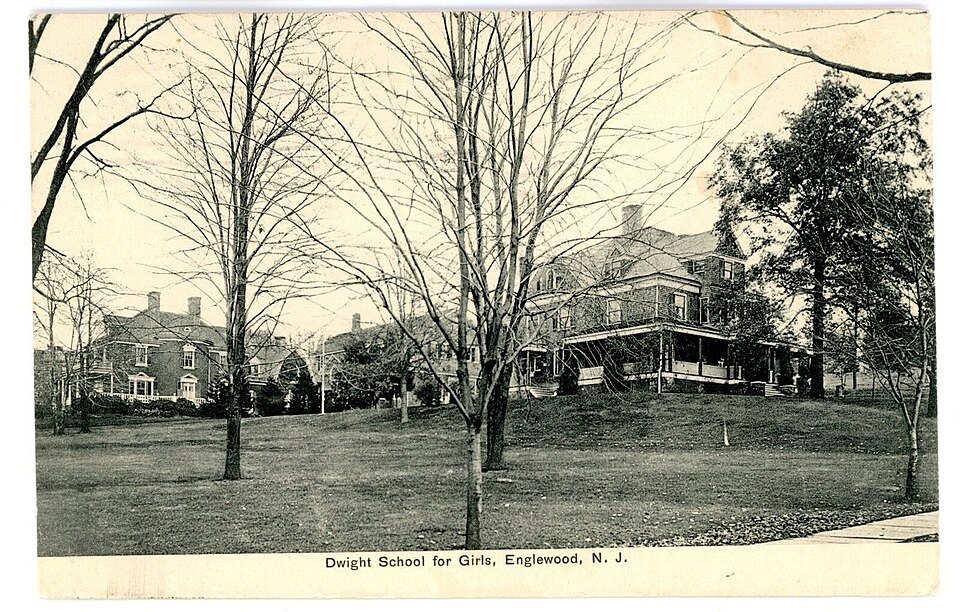 Dwight-Englewood School