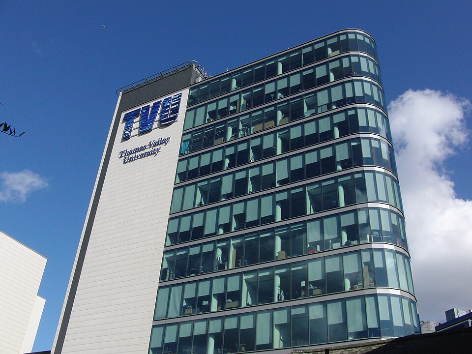 웨스트 런던 대학교