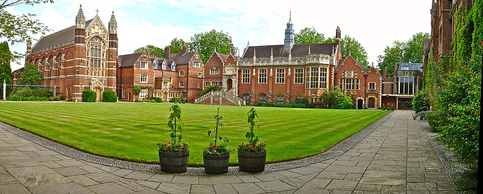 Selwyn College