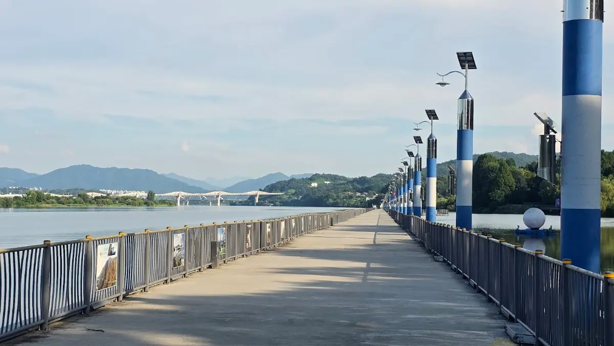 탄금호 무지개길 충청북도 충주시 중앙탑면