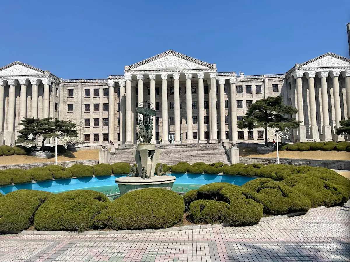 경희대학교 평화의전당 서울특별시 동대문구 경희대로 26