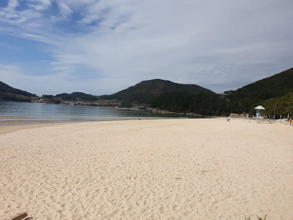 송정솔바람해수욕장 경남 남해군 미조면 송정리 1124-6