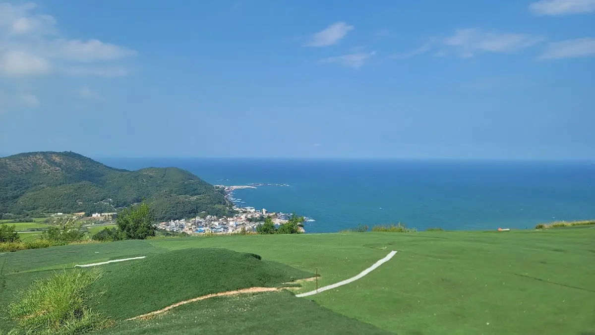 곤륜산 전망대 경상북도 포항시 북구 흥해읍 칠포리 914-2