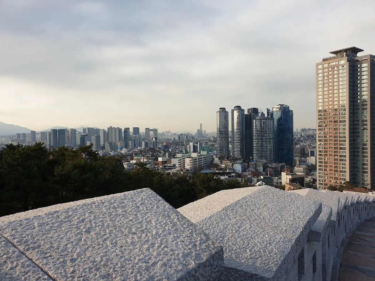 백범광장 서울 중구 퇴계로8길 49-4