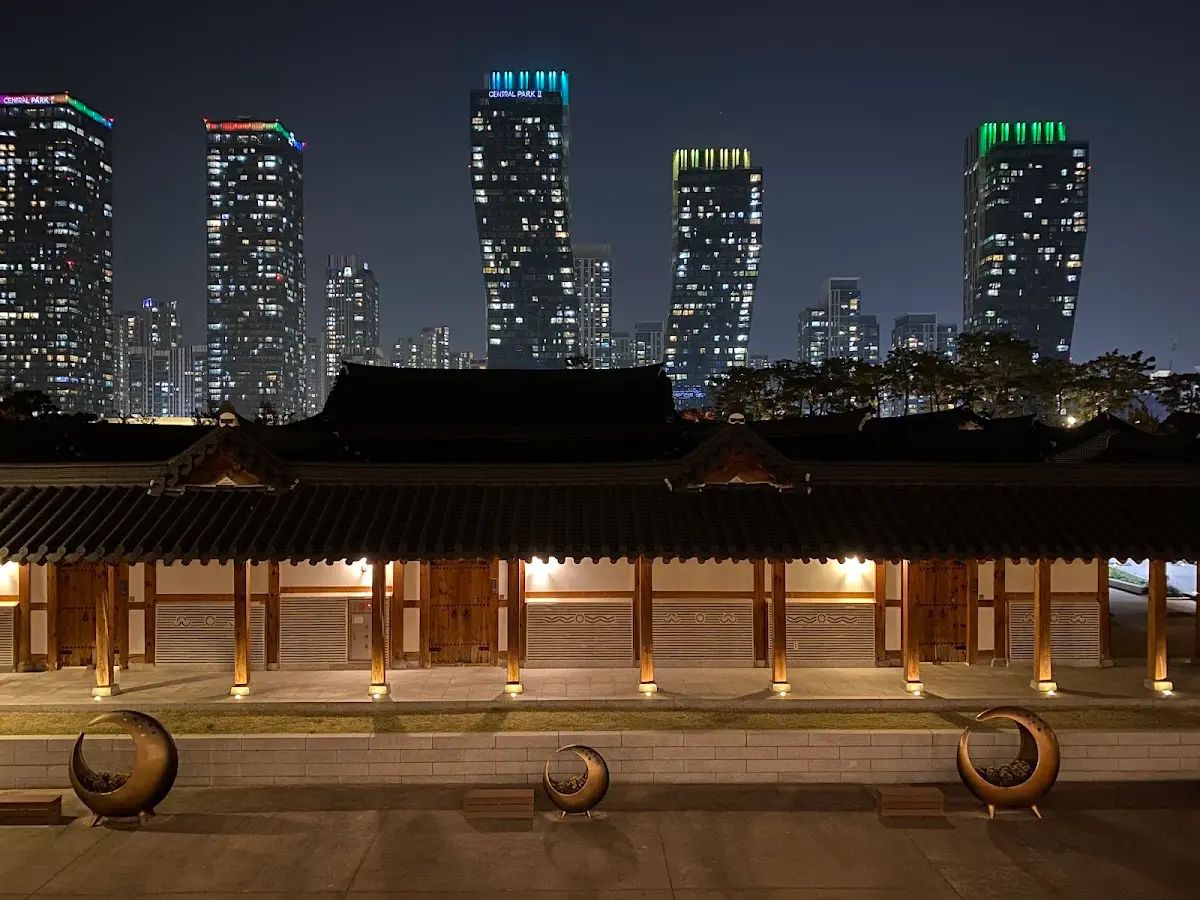 경원재 바이 워커힐 인천 연수구 테크노파크로 200