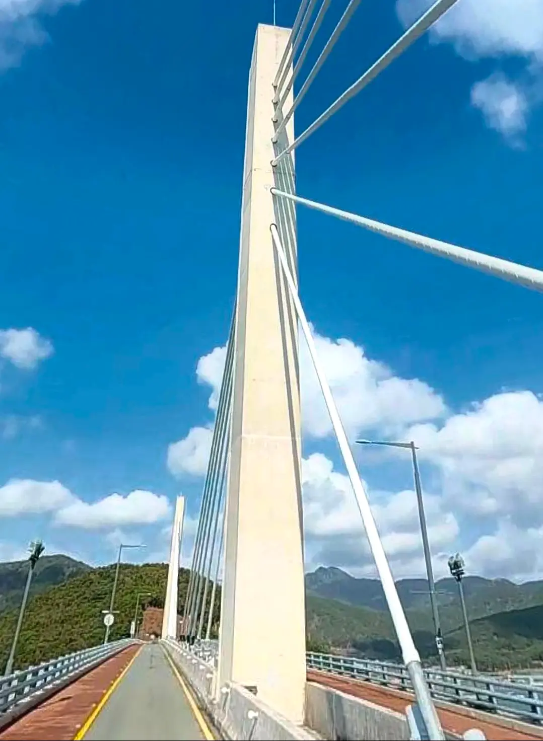 산달연륙교 경남 거제시 거제면 법동리