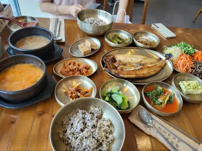 복남이네꽁당보리밥 당진점