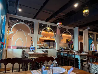 ROYAL INDIA SEOMYEON (Indian +Nepali & Halal Cuisine)