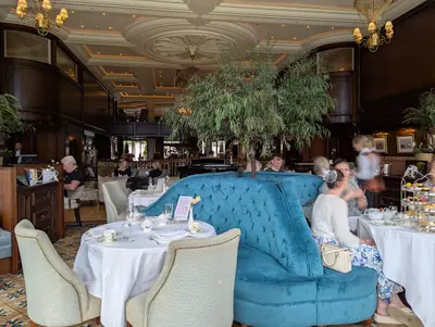 Sugar Loaf Lounge