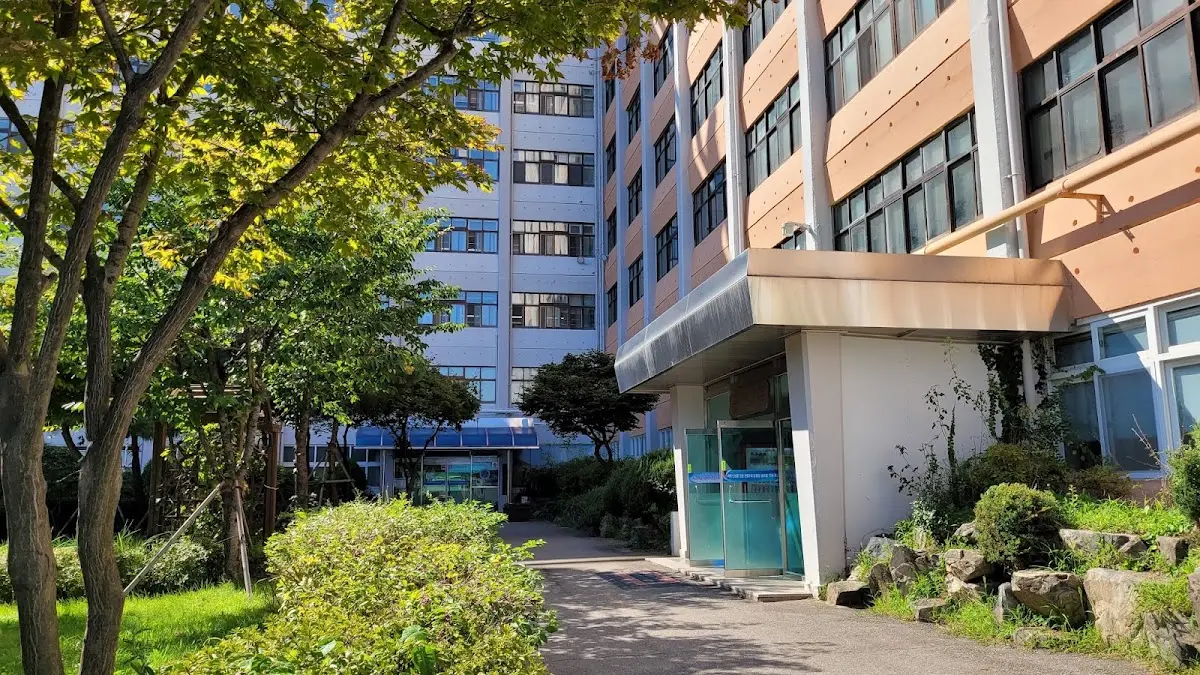 인천전자마이스터고등학교 인천광역시 미추홀구 석정로 165