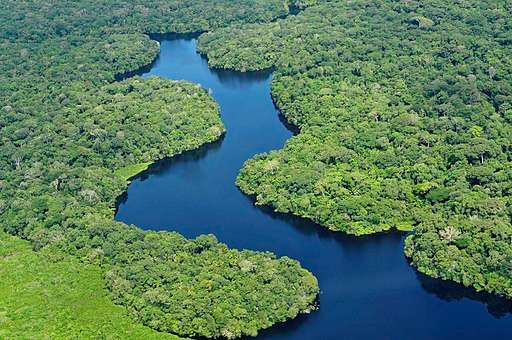 Finding buildings in Coari - Amazonas (1)