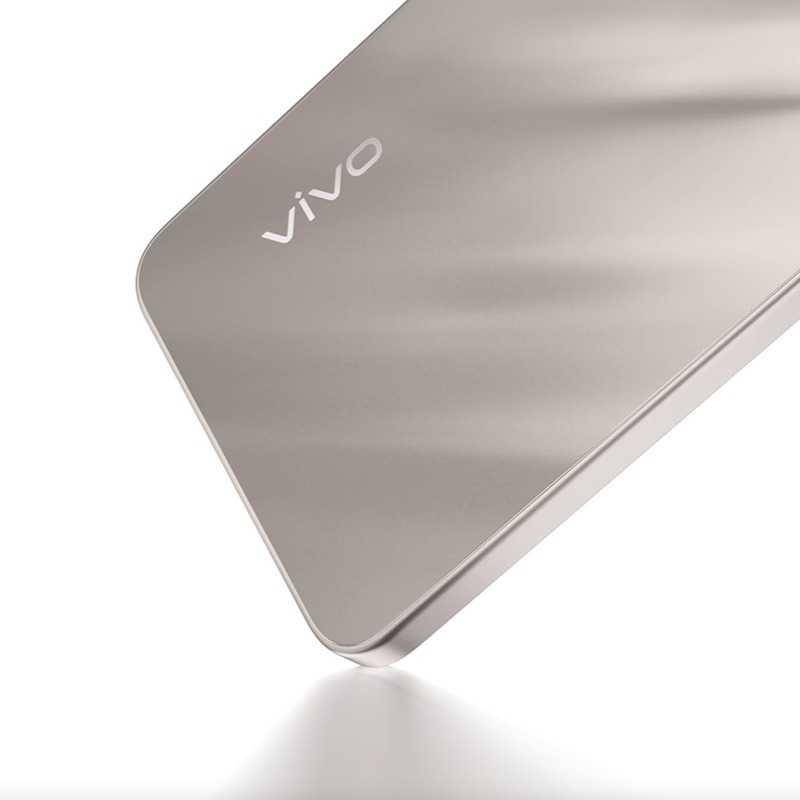Smartphone VIVO Y04 8Go 128Go est disponible chez MTS+ Tunisie.