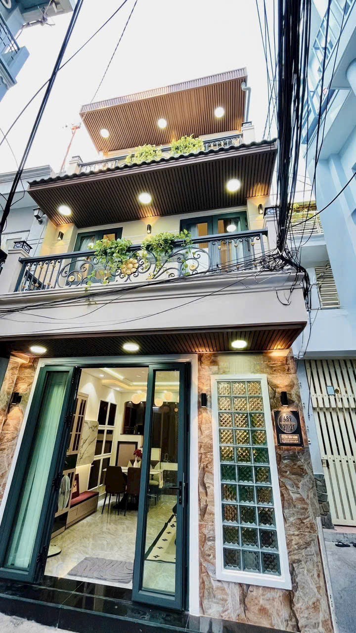 NHÀ KHU SANG PHÚ NHUẬN