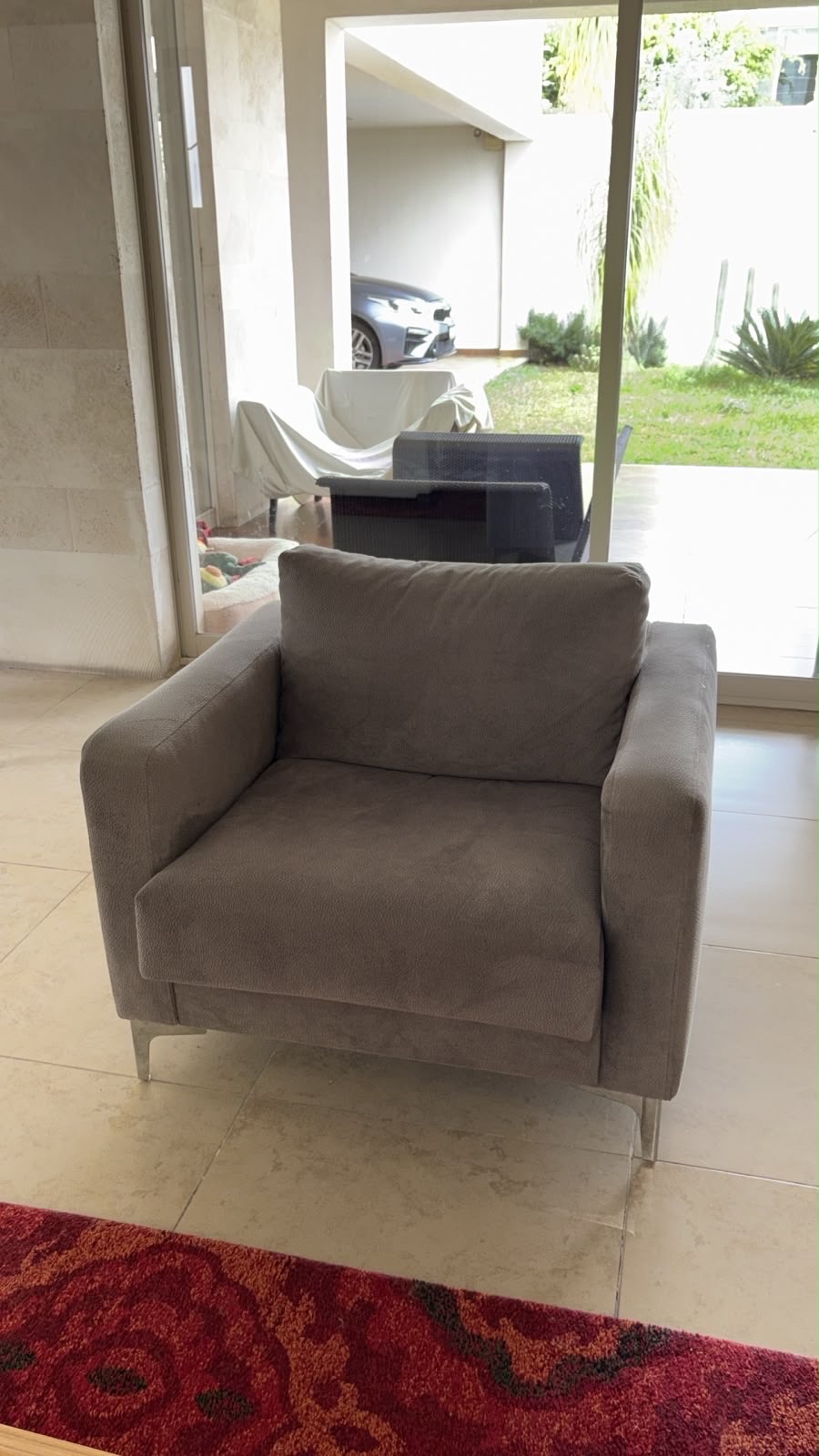Sillón color gris