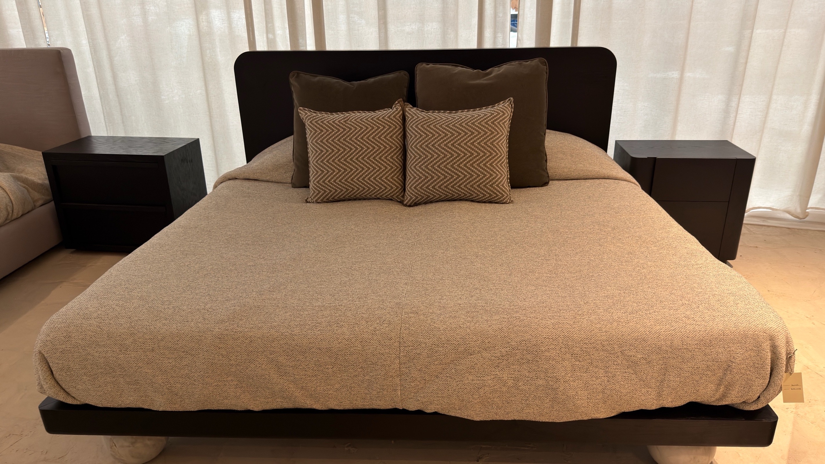 Cama Zurich