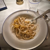 Makanan yang disimpan di Chucs Restaurant Belgravia di Makan
