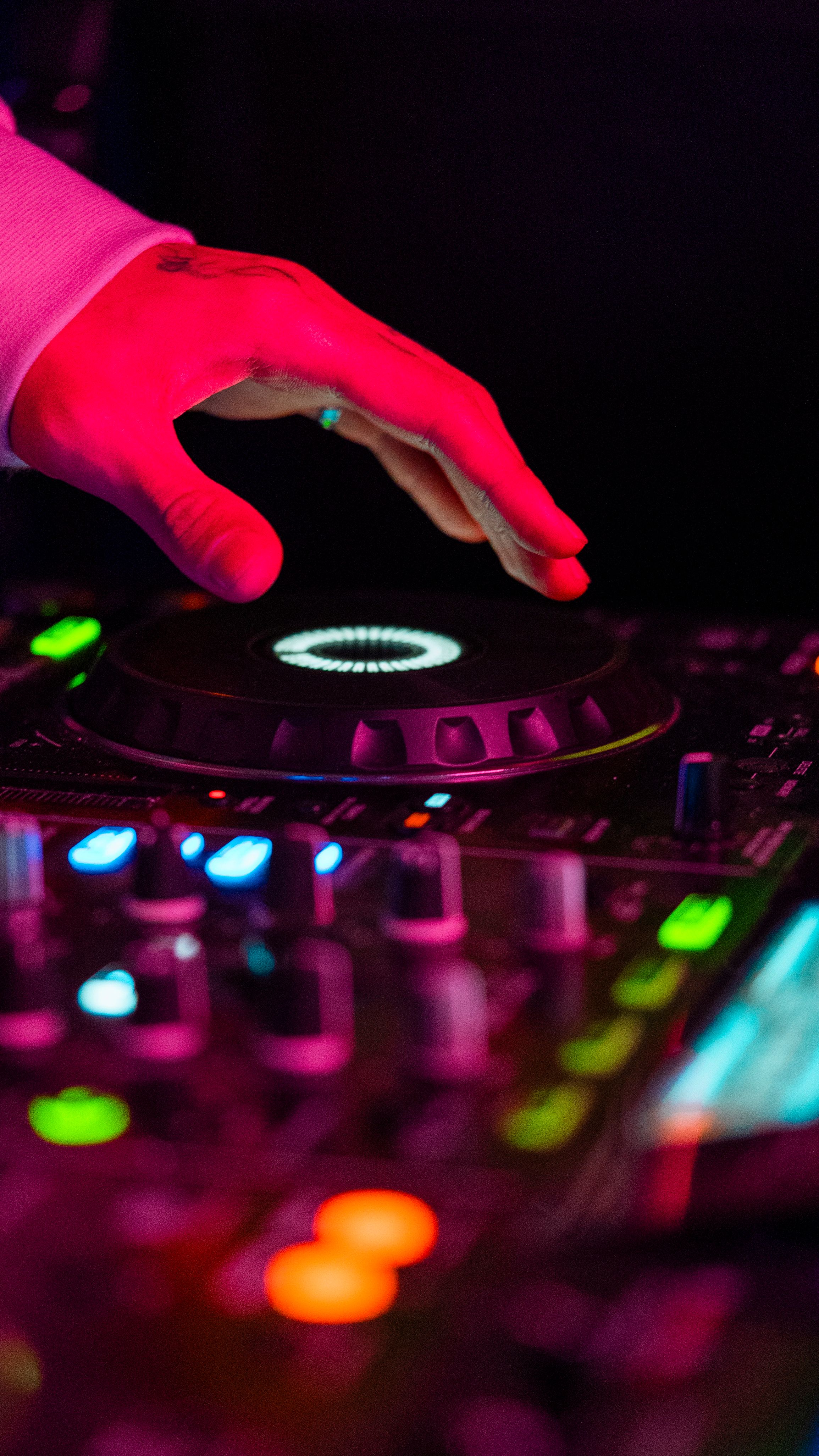 Best Of 2000s Electro Pop Hits