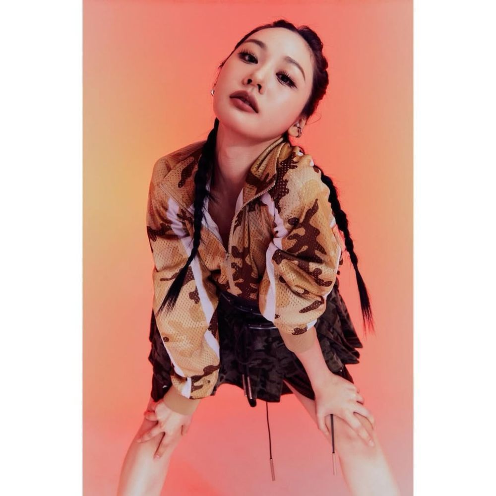 https://firebasestorage.googleapis.com/v0/b/mvnt-app.appspot.com/o/artists-profile-image%2Fchoreographer%2FDEBBY%2FDebby_hero3_1000x1000.jpeg?alt=media