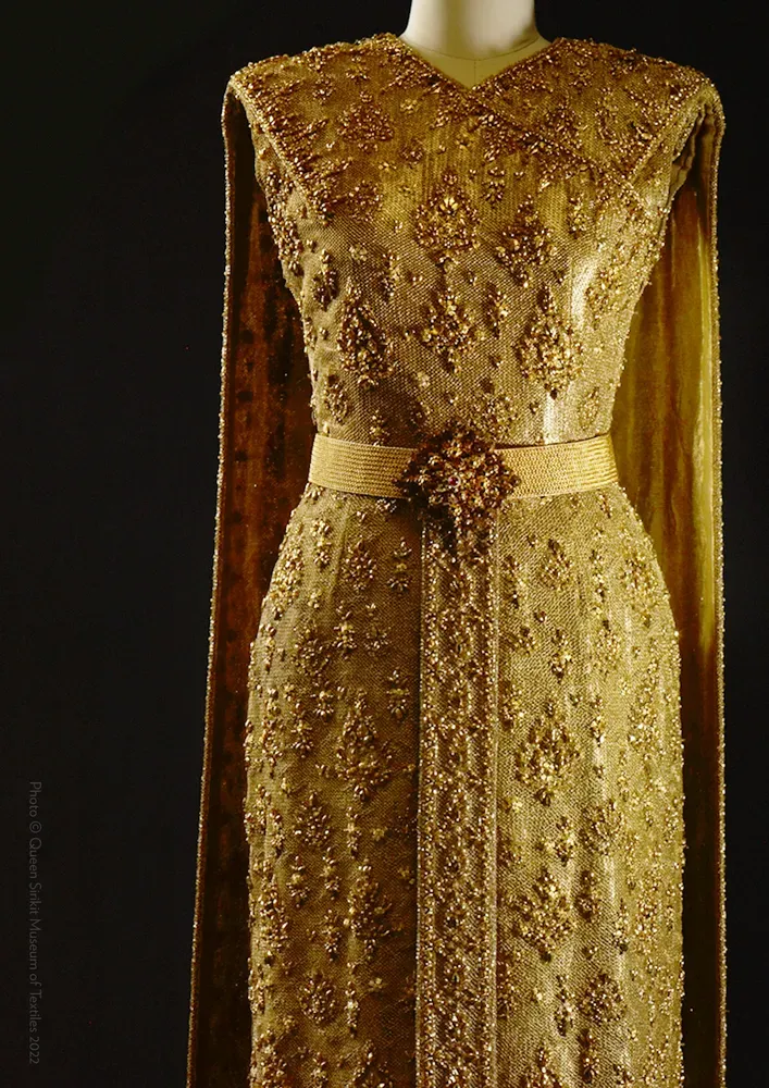 La mode en majesté, haute couture et tradition à la cour de Thaïlande 2