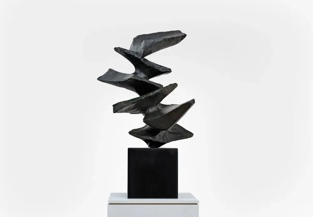 ALICIA PENALBA. La sculpture entre terre et ciel
