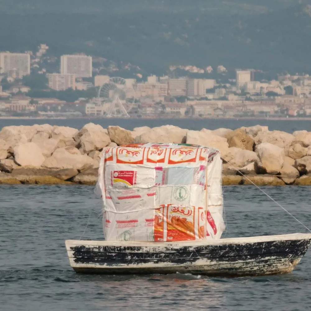 Au-delà de toutes les mers