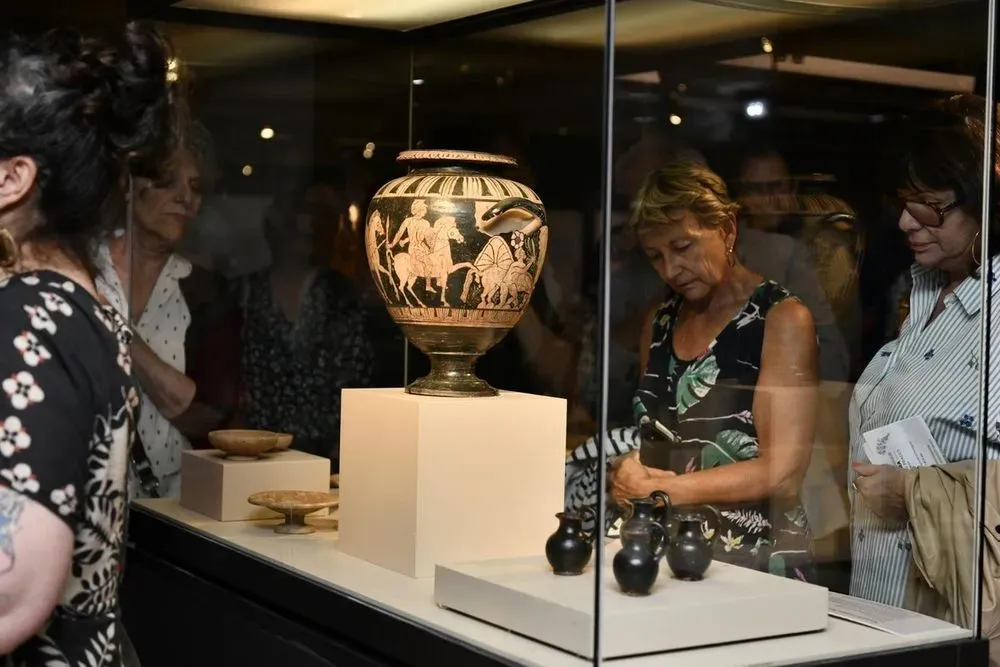 Banquets méditerranéens entre Grecs, Étrusques et Gaulois