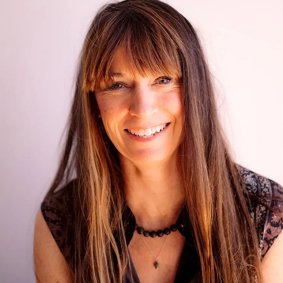 Earthbound : Clare Langan 2