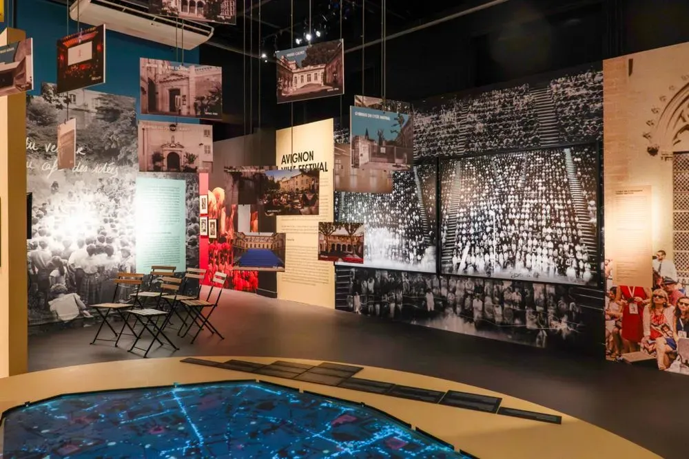 EXTRAS ! Le Festival d’Avignon en cinq spectacles