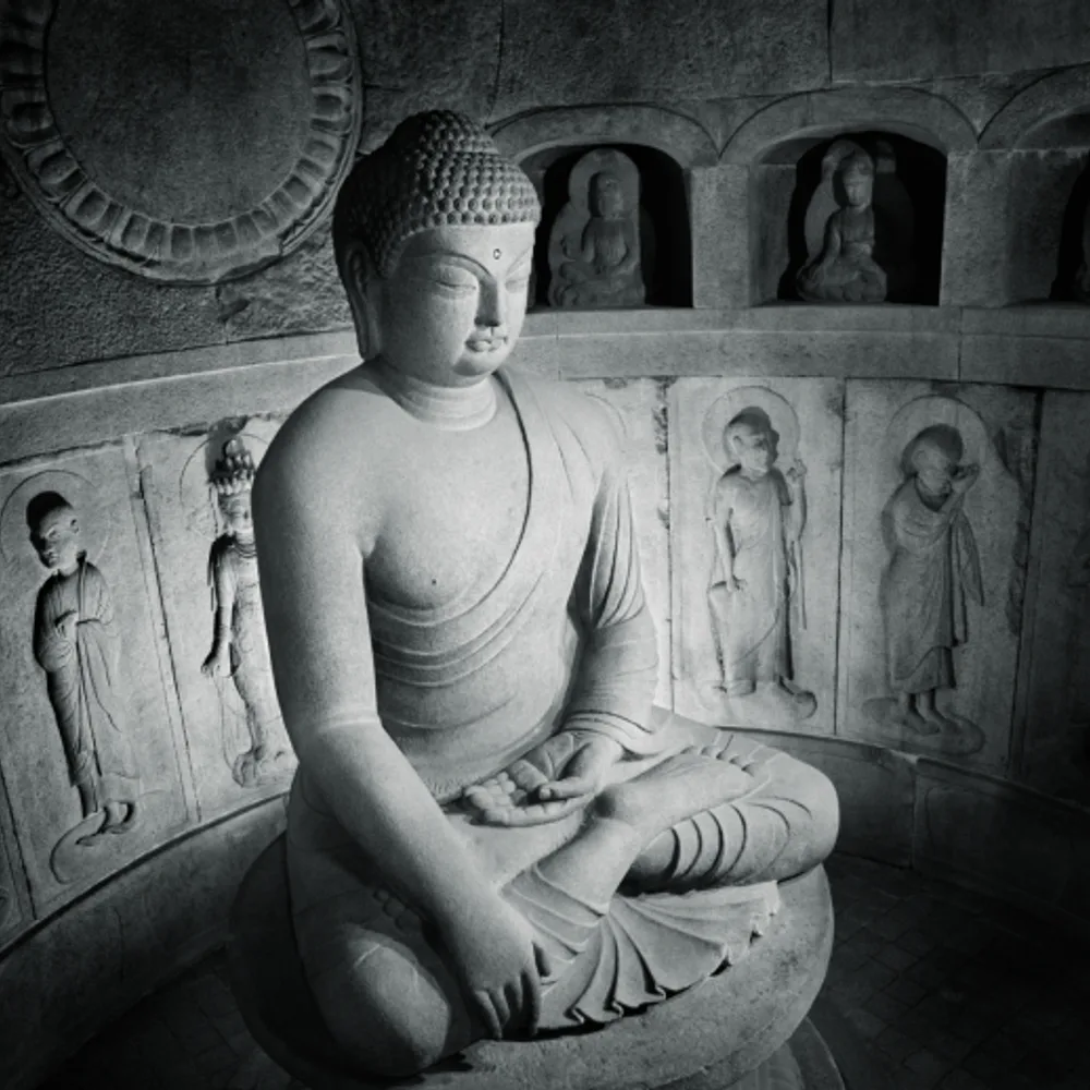 La grotte de Seokguram : le Secret millénaire de l'art bouddhique