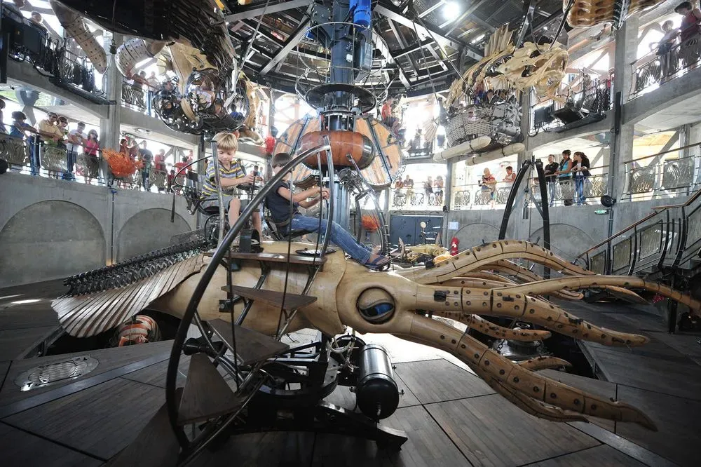 Le Carrousel des Mondes Marins 2