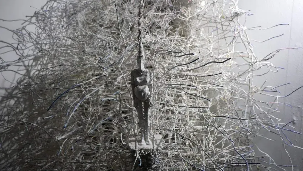 STUDIO, WOUNDS AND BATTLES, DESIRE IS THE REITERATION OF HOPE