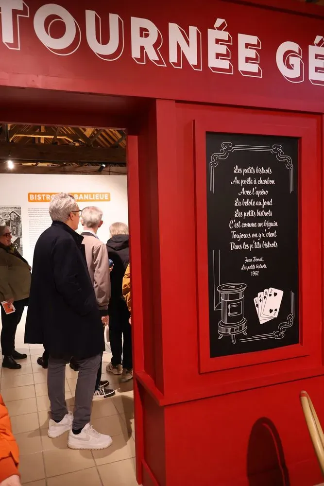 TOURNÉE GÉNÉRALE ! LA VIE SOCIALE DANS LES CAFÉS ET BISTROTS EN BANLIEUE 3