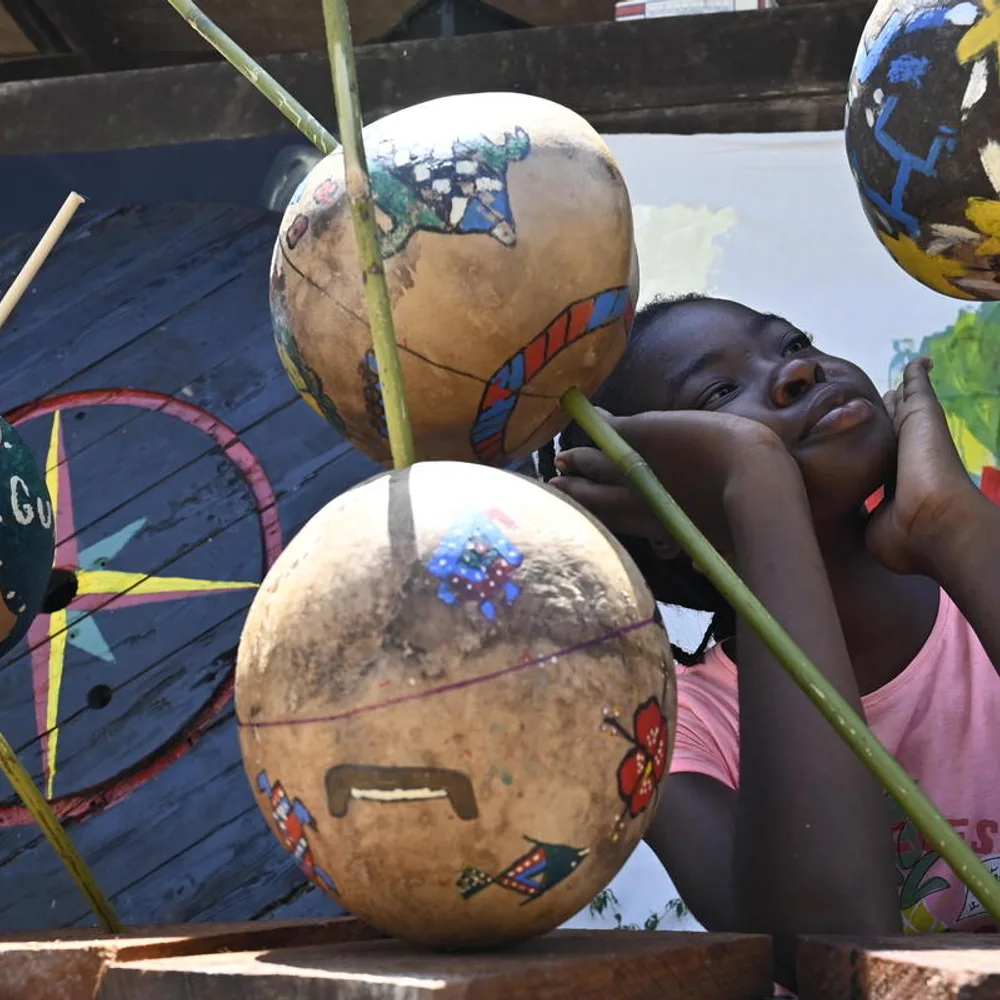 Un globe, des mondes