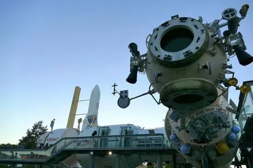 Le Quai du Système solaire