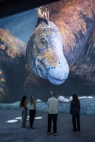 PLANÈTE PRÉHISTORIQUE : Dinosaures à Paris 2