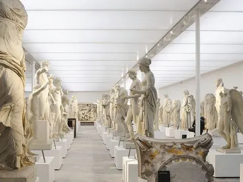 Collections permanentes du Musée des moulages 3