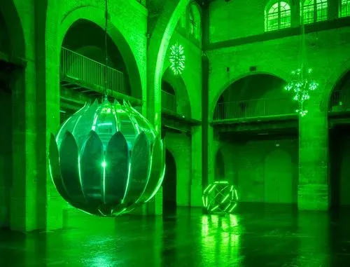 Trevor Yeung, "Jardin des neuf soleils"