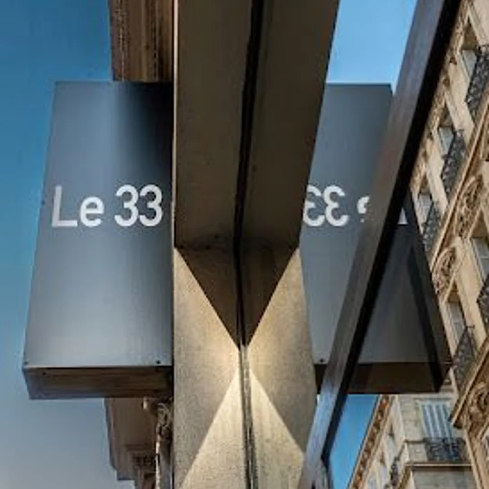 Le 33 - Fonds Carta