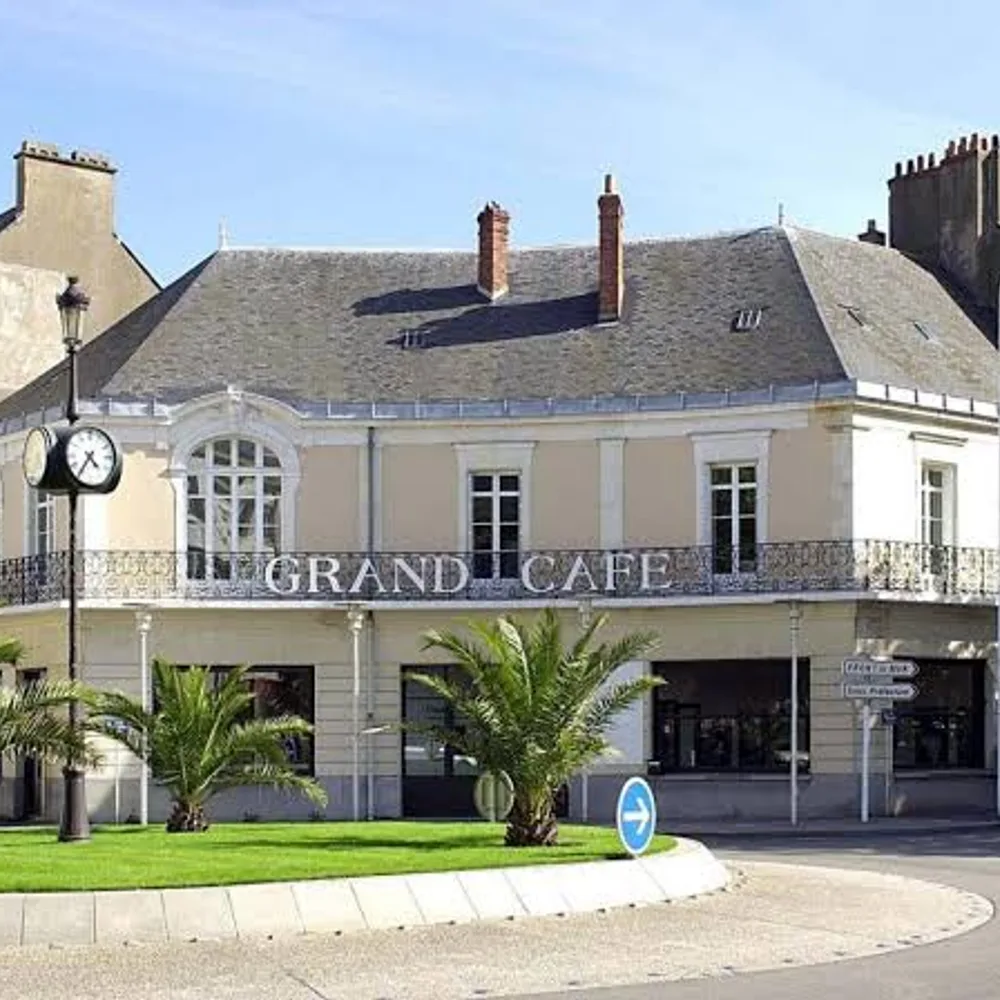 Le Grand Café