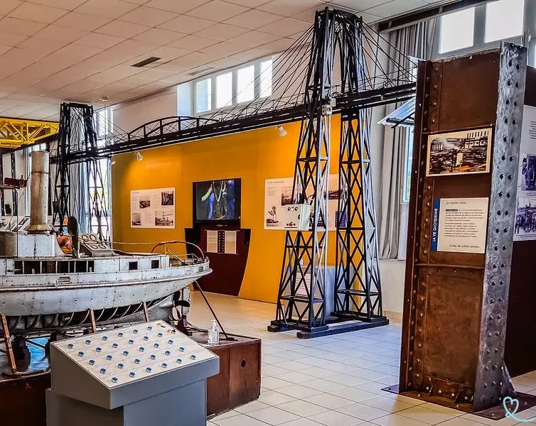 Maison des Hommes et des Techniques 2
