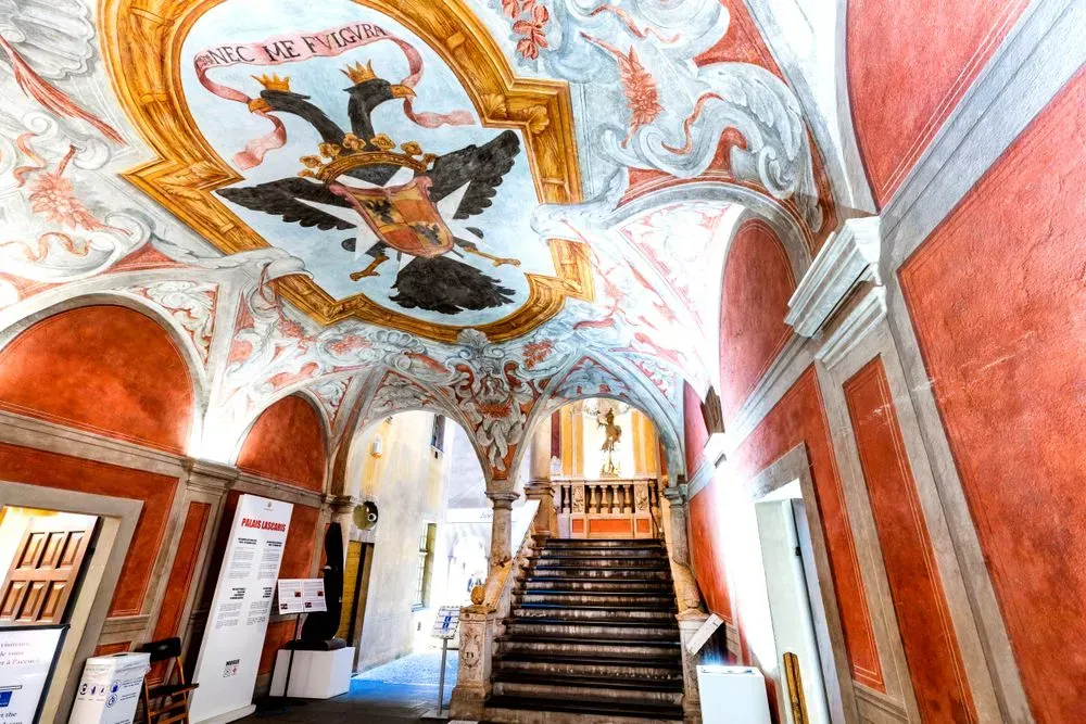 Palais Lascaris 3