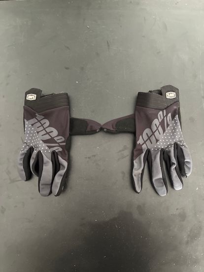 100% Gloves - Size L