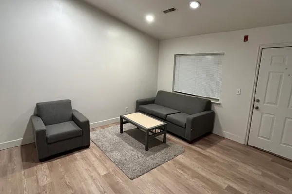 Summerwood Apartments lease Takeover photo 2